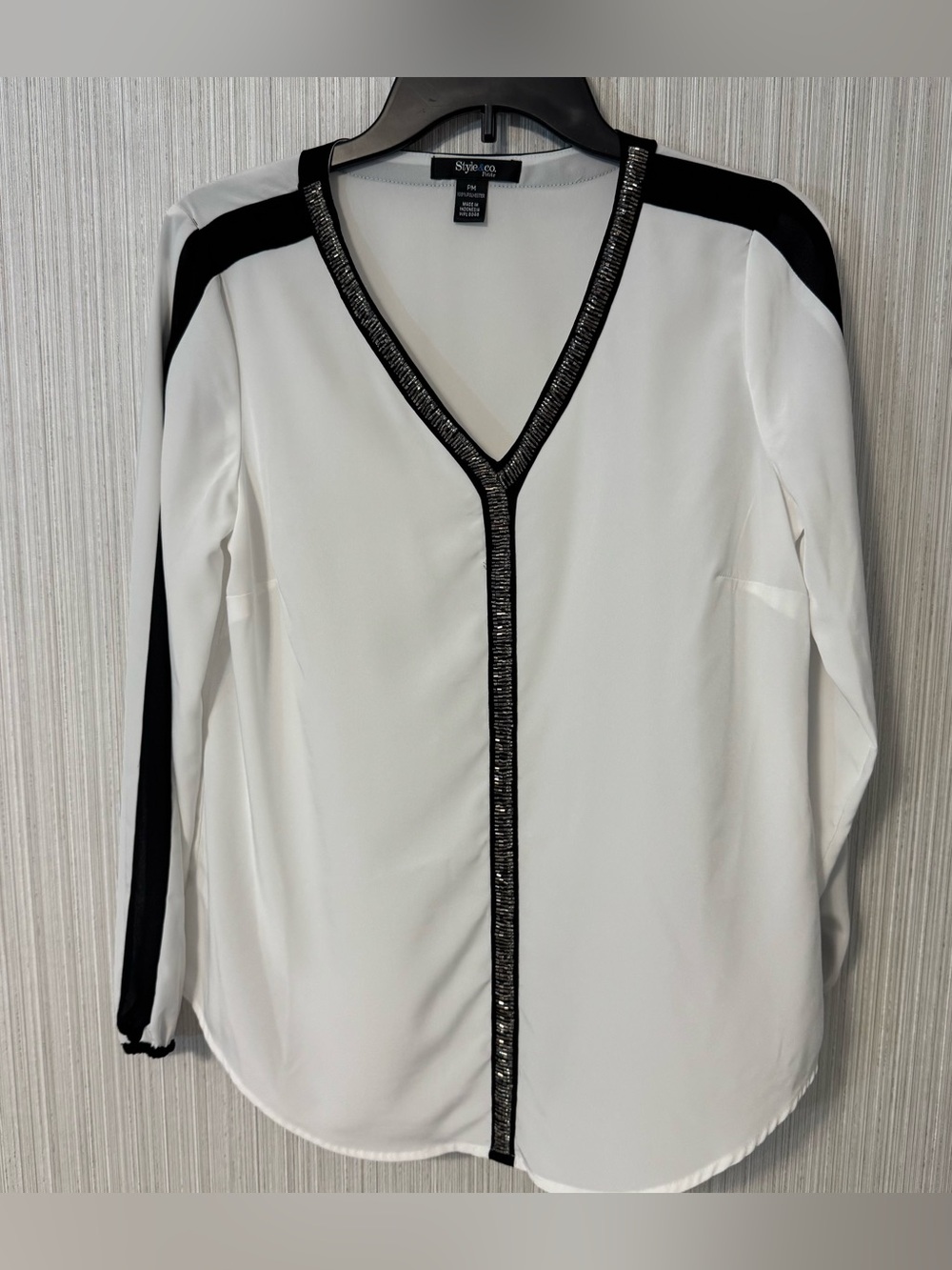 Beaded Tuxedo Style Long Sleeve Flowing Top Party Office Holiday Petite Medium